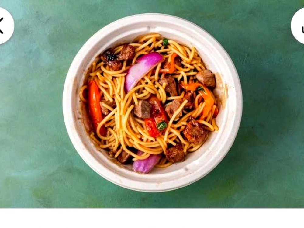 Tallarín Saltado